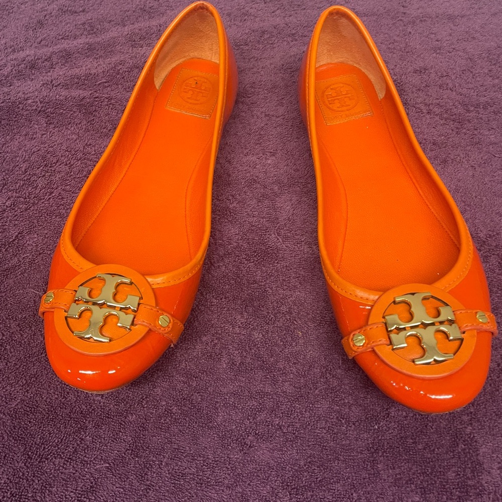 Tory Burch Tangerine Patent Leather Logo Ballet Flats 11
